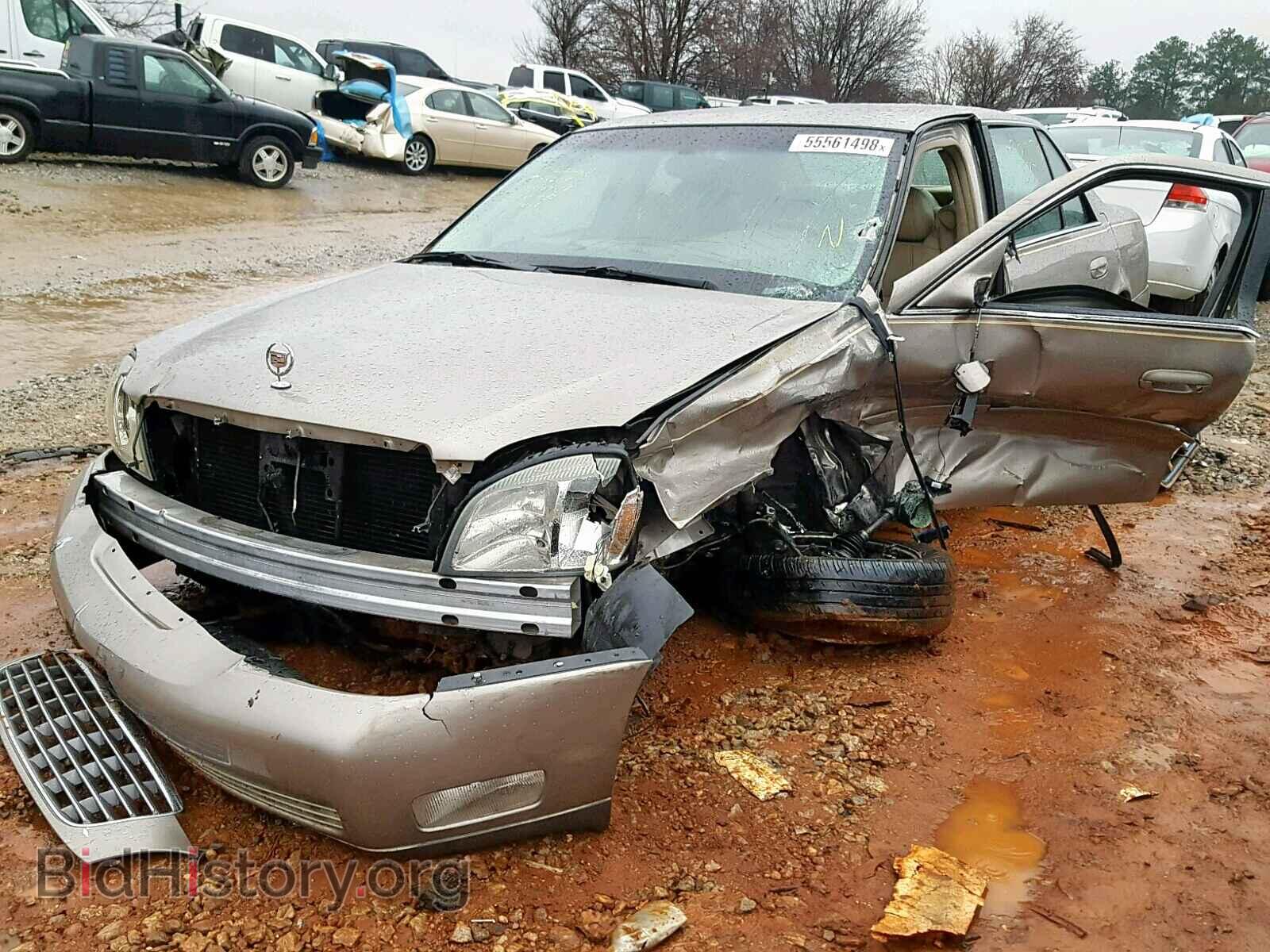 2004 CADILLAC DEVILLE - VIN: 1G6KD54Y24U205735 - Photo 2