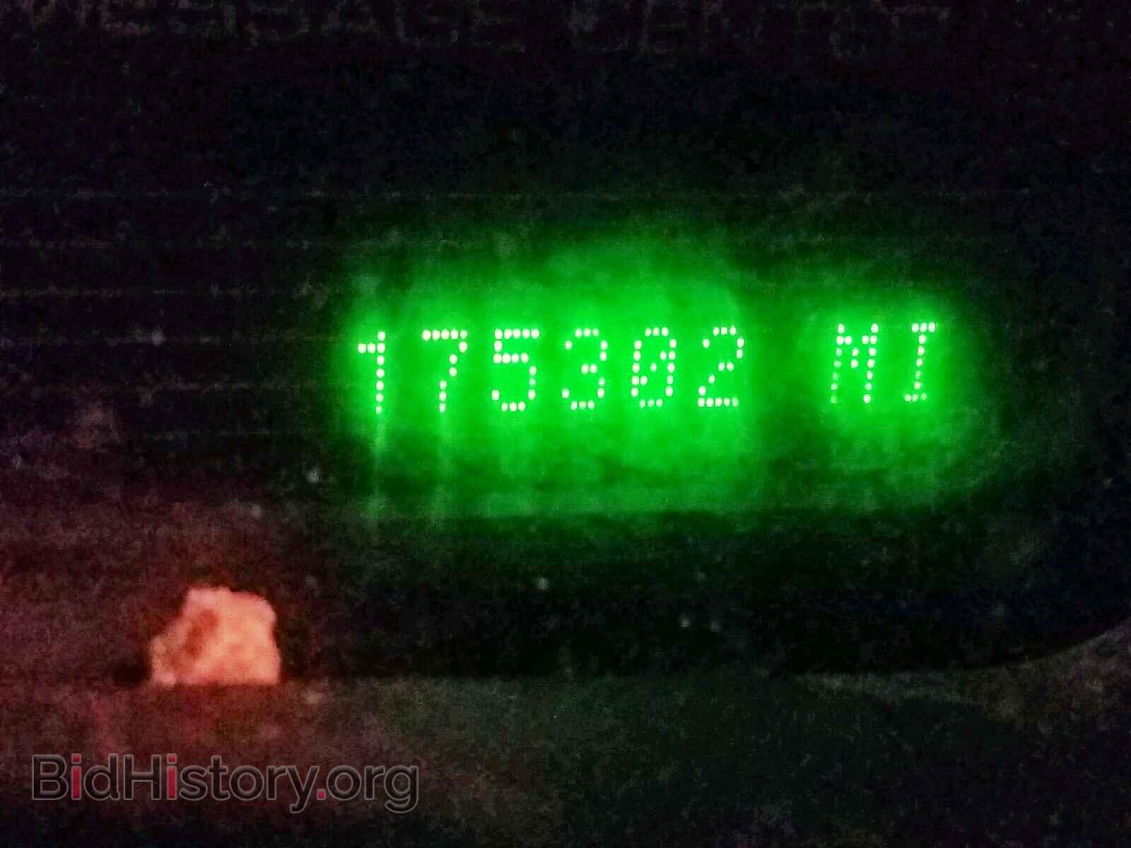 2003 FORD EXPLORER L - VIN: 1FMDU75W13ZA60196 - Photo 8