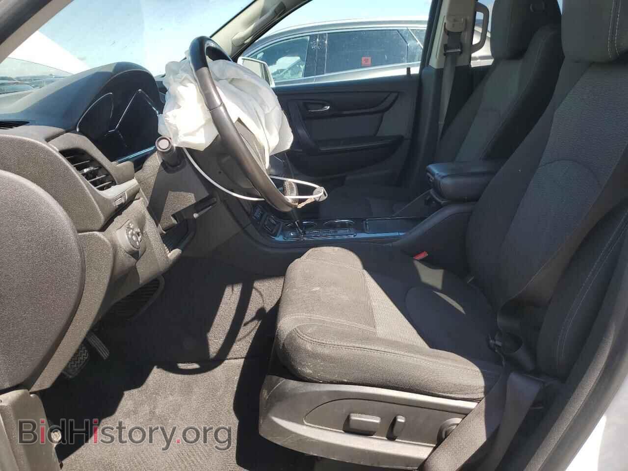 2017 CHEVROLET TRAVERSE - VIN: 1GNKRHKD3HJ305597 - Фото 7