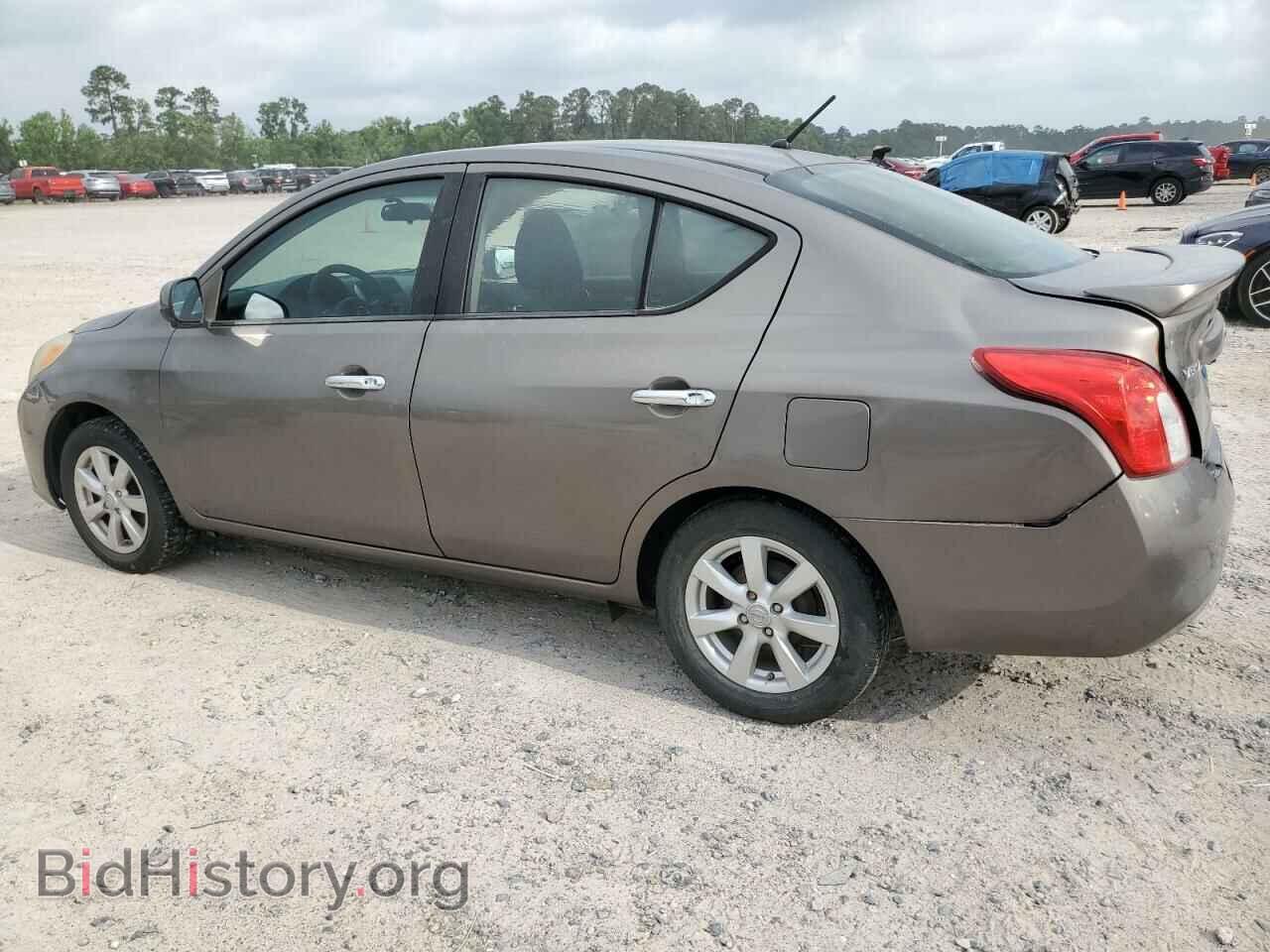 2013 NISSAN VERSA - VIN: 3N1CN7AP1DL887669 - Фото 2