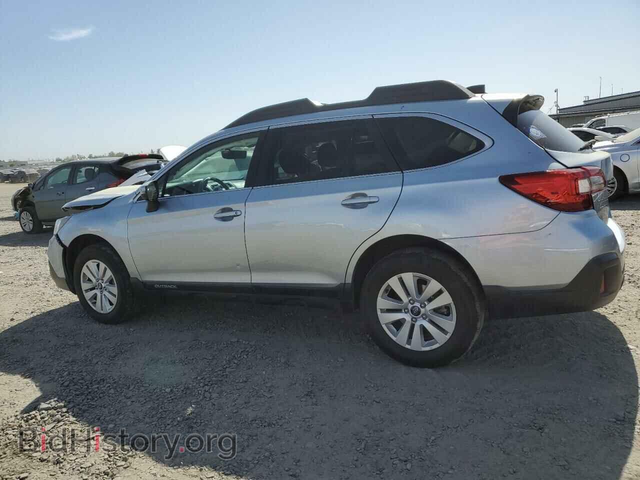 2018 SUBARU OUTBACK - VIN: 4S4BSAFC7J3361621 - Фото 2
