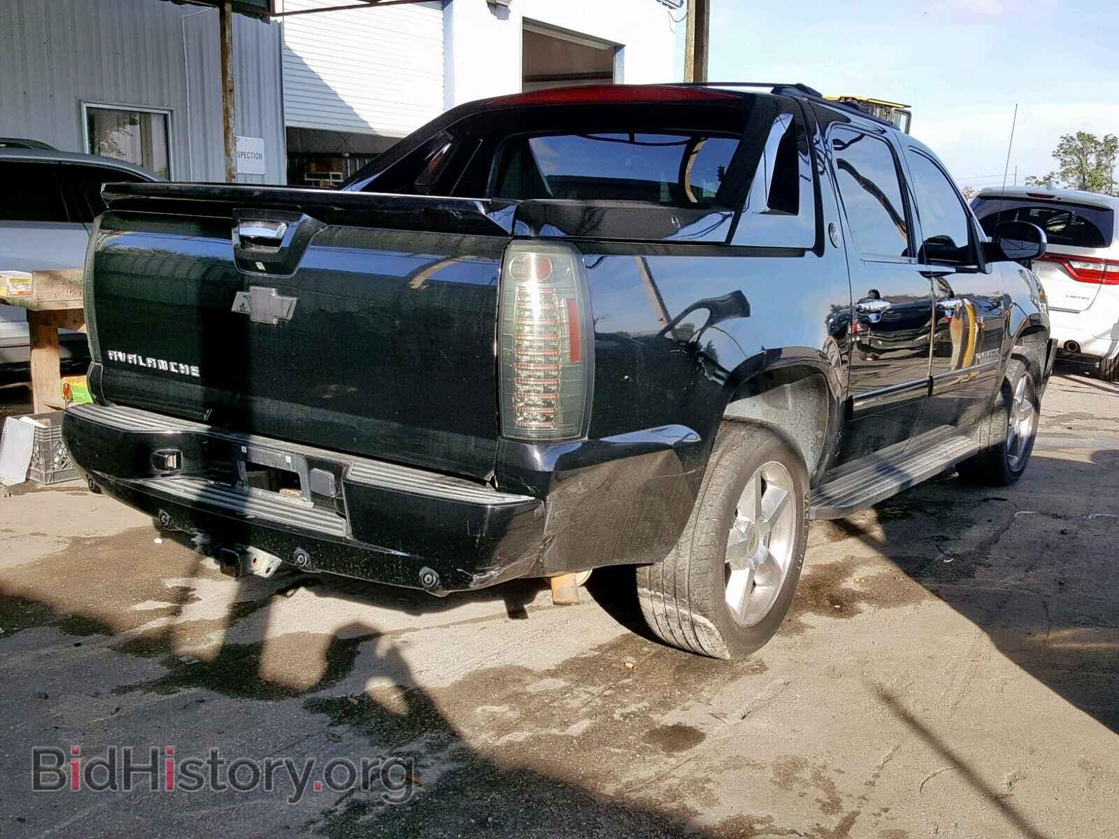 2013 CHEVROLET AVALANCHE - VIN: 3GNTKFE75DG323727 - Фото 4