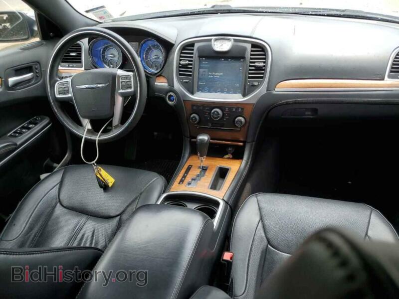 2012 Chrysler 300 (VIN 2C3CCAPT3CH246202) — фото 8 из 12