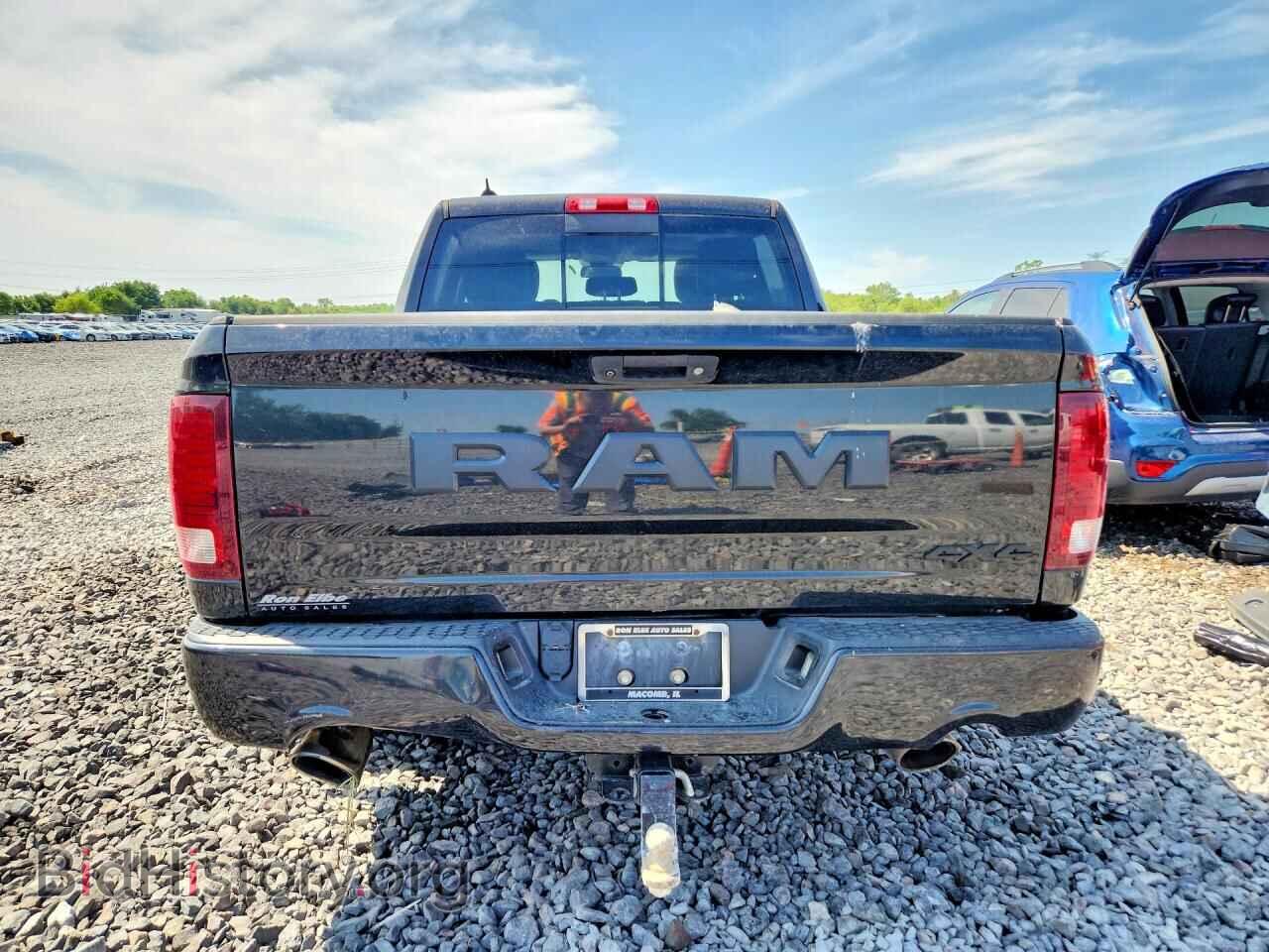 2018 RAM 1500 - VIN: 1C6RR7MT0JS341857 - Фото 6