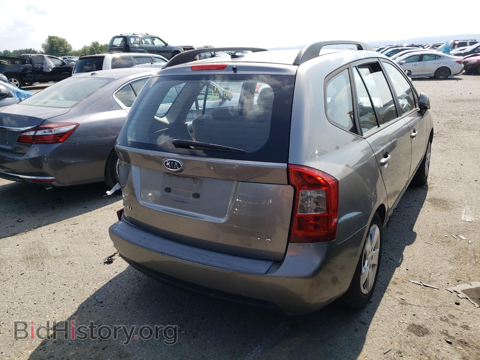 2009 KIA RONDO - VIN: KNAFG528697260247 - Фото 4