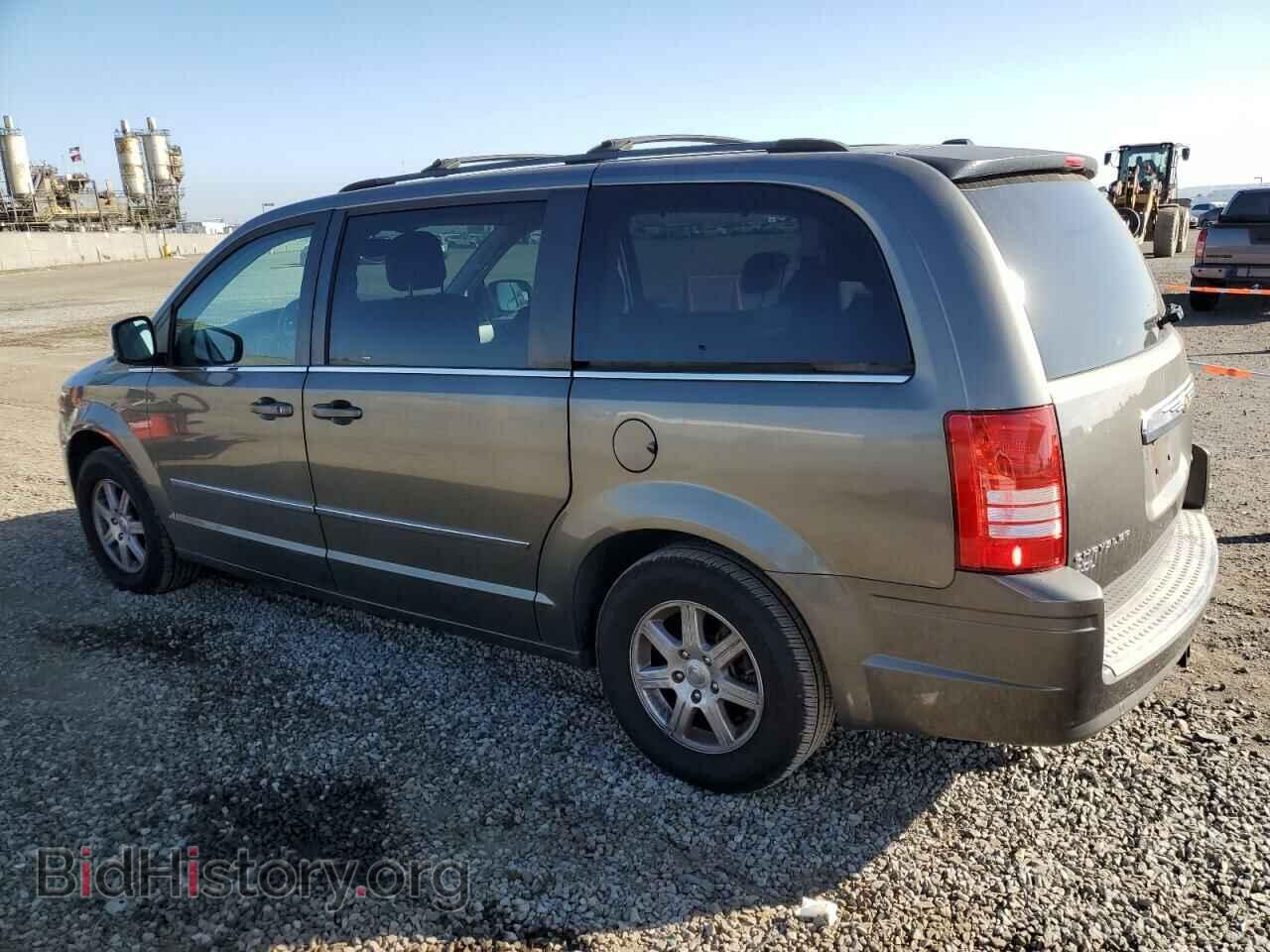 2010 CHRYSLER MINIVAN - VIN: 2A4RR8DX7AR403834 - Photo 2
