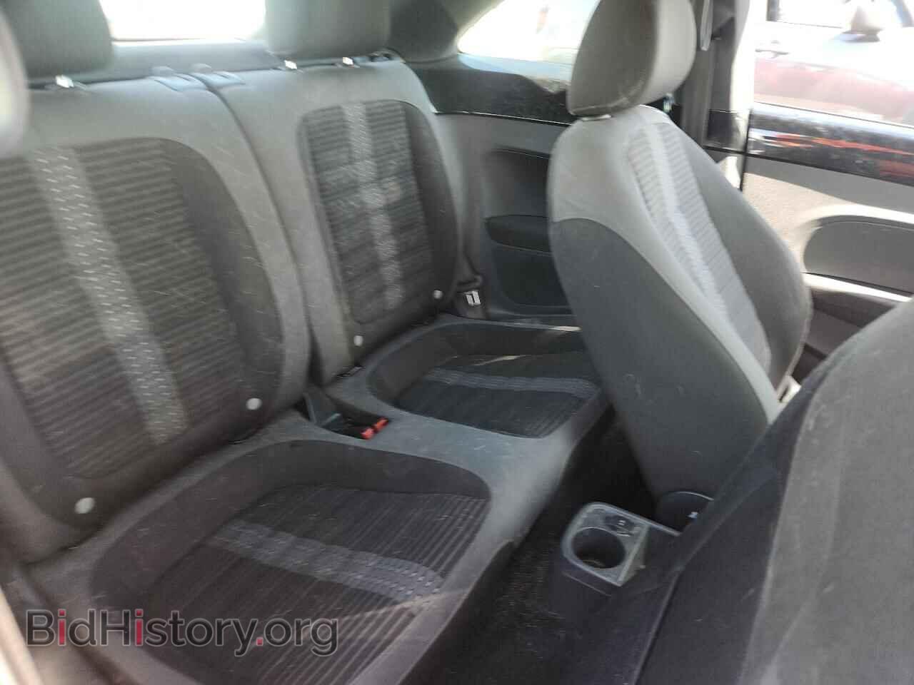 2012 VOLKSWAGEN BEETLE - VIN: 3VWVA7AT6CM647568 - Фото 10