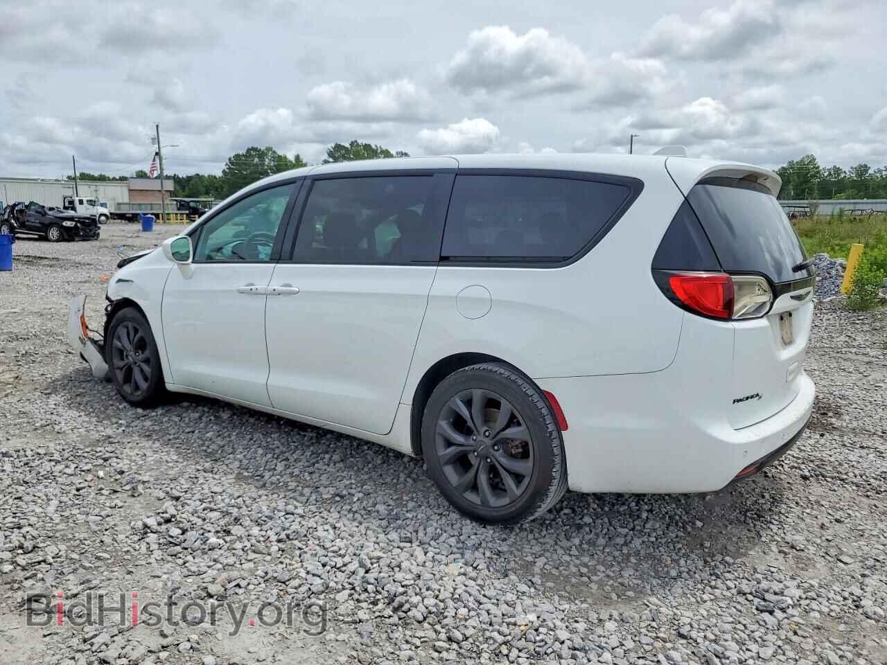 2019 CHRYSLER PACIFICA - VIN: 2C4RC1FG2KR532514 - Photo 2