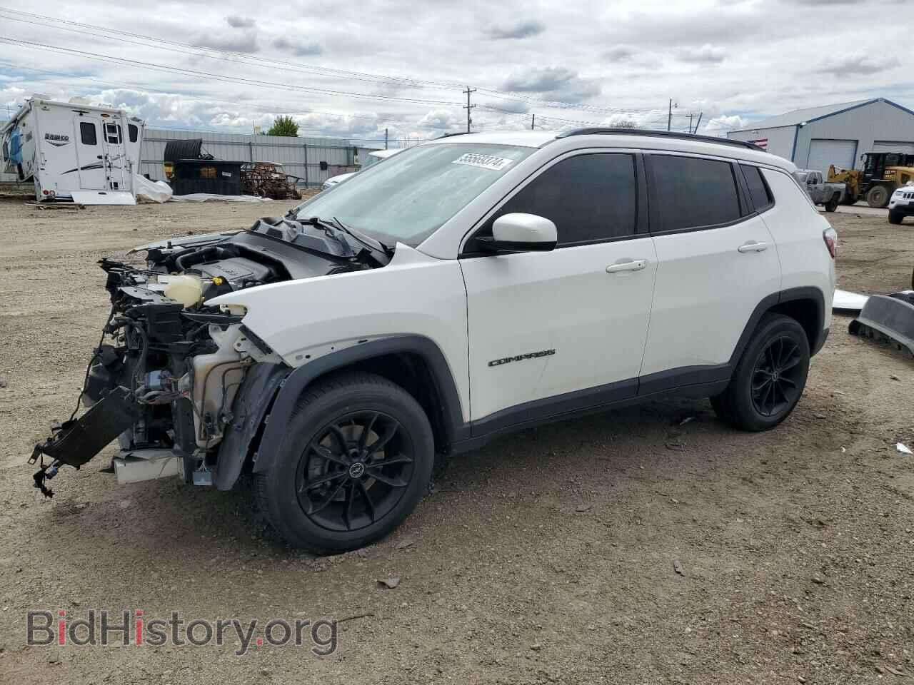 Фотография 3C4NJDBB5JT480114 - JEEP COMPASS 2018