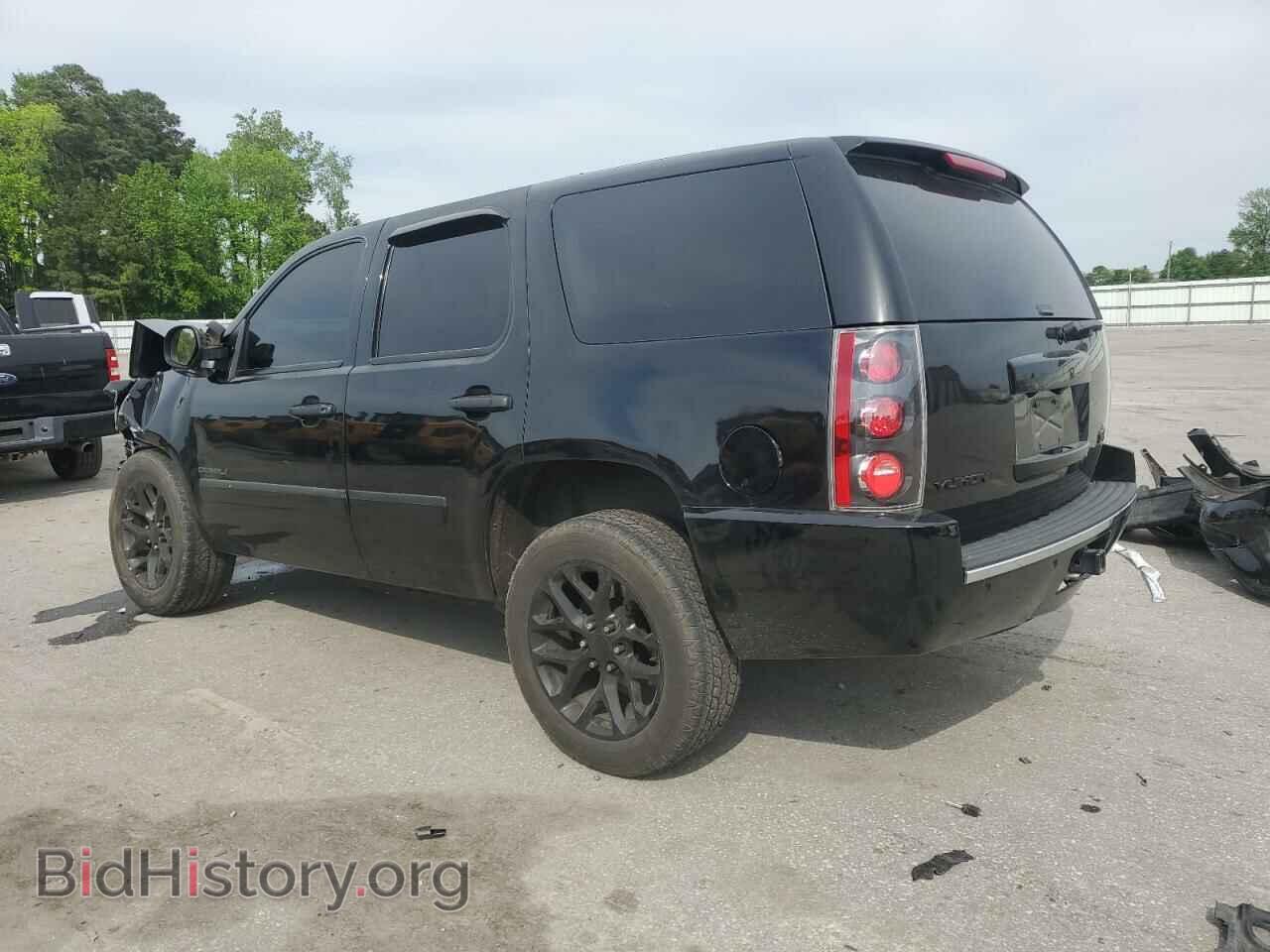 2013 GMC YUKON - VIN: 1GKS1EEF8DR302996 - Фото 2