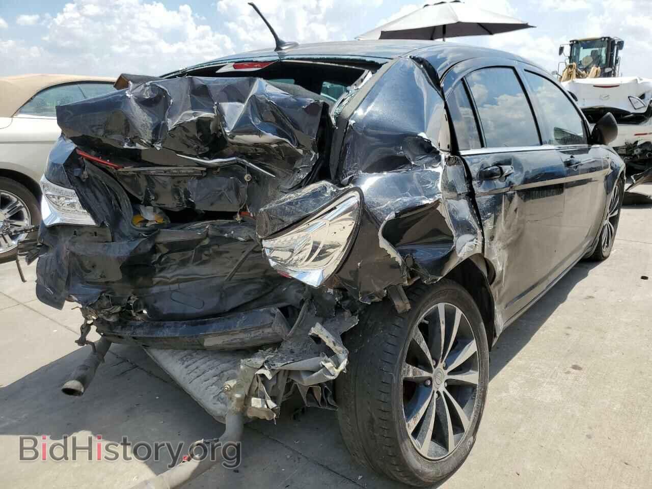 2012 CHRYSLER 200 - VIN: 1C3CCBHG8CN173827 - Фото 4