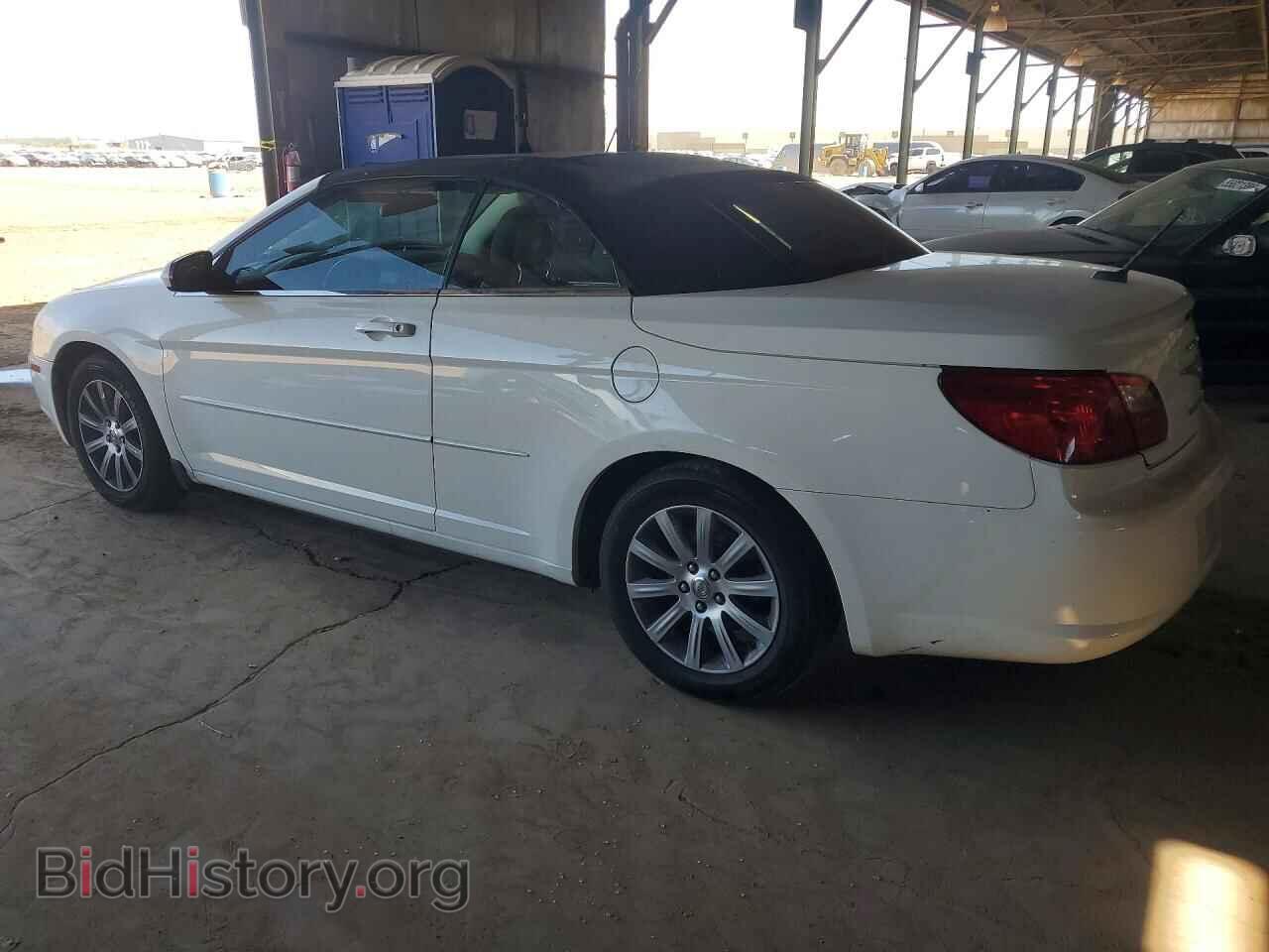 2010 CHRYSLER SEBRING - VIN: 1C3BC5ED3AN170421 - Photo 2