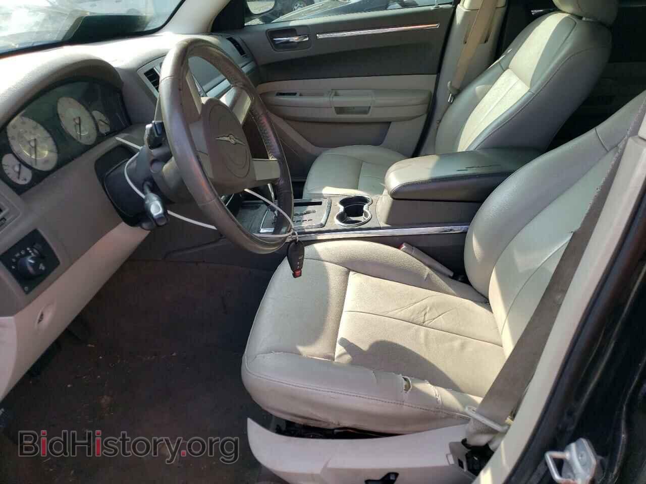 2009 CHRYSLER 300 - VIN: 2C3KA53V79H610002 - Фото 7