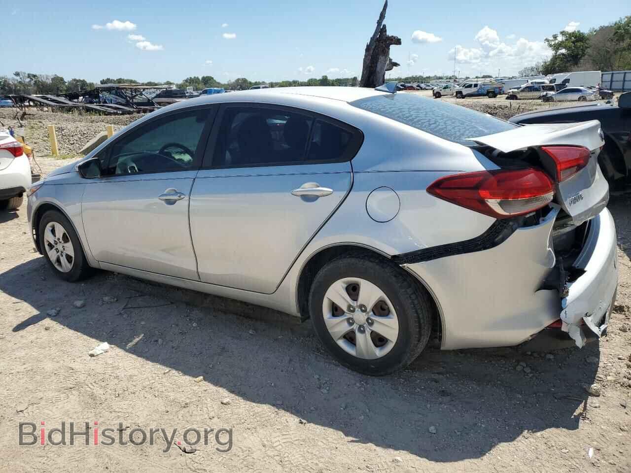 2017 KIA FORTE - VIN: 3KPFK4A78HE022919 - Фото 2