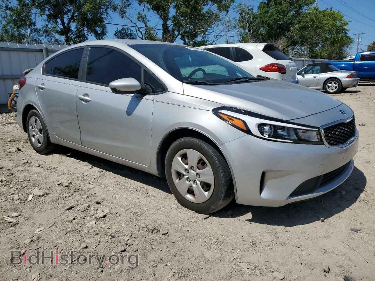 2017 KIA FORTE - VIN: 3KPFK4A78HE022919 - Фото 4