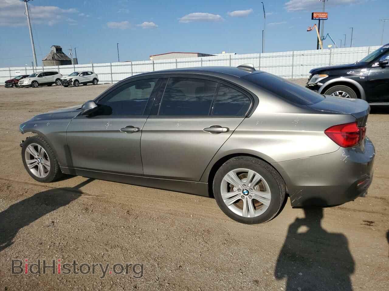 2016 BMW 3 SERIES - VIN: WBA8E3G55GNU02467 - Фото 2