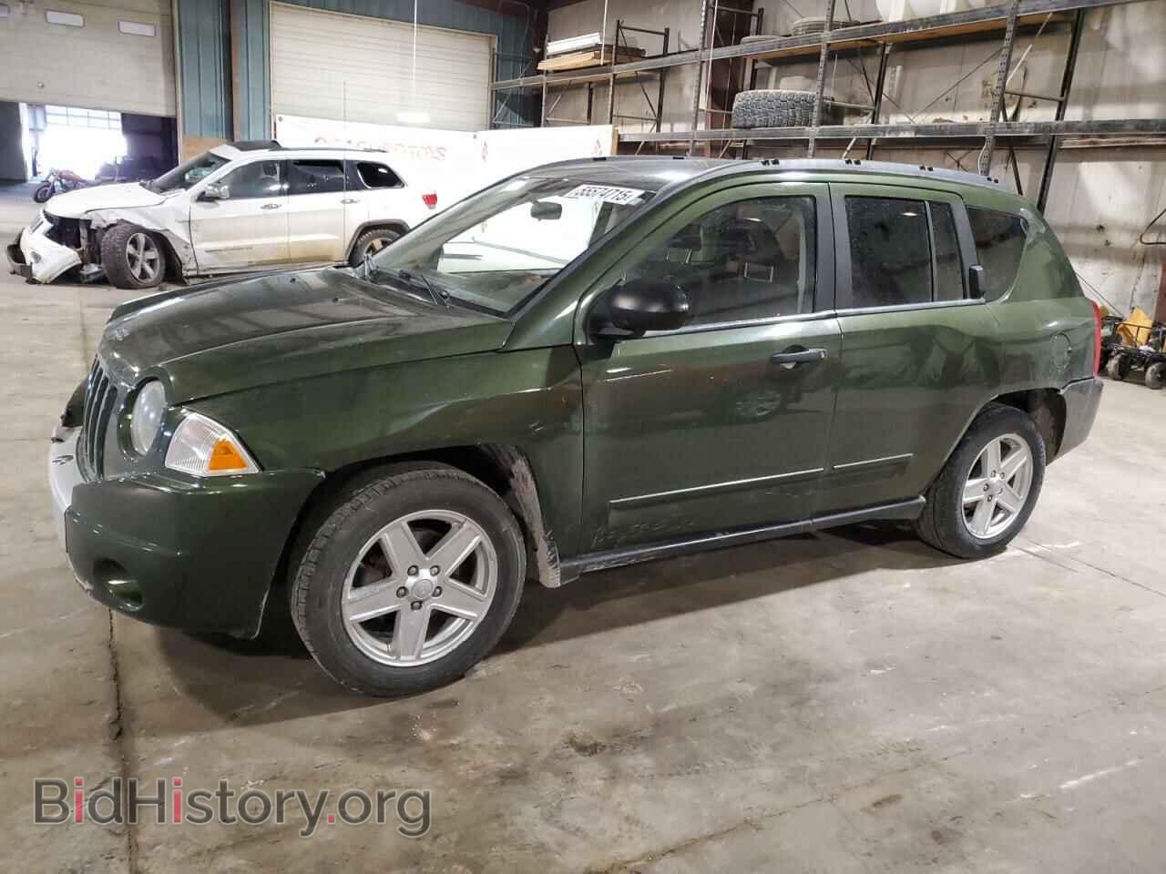Фотография 1J4FF47BX9D219975 - JEEP COMPASS 2009