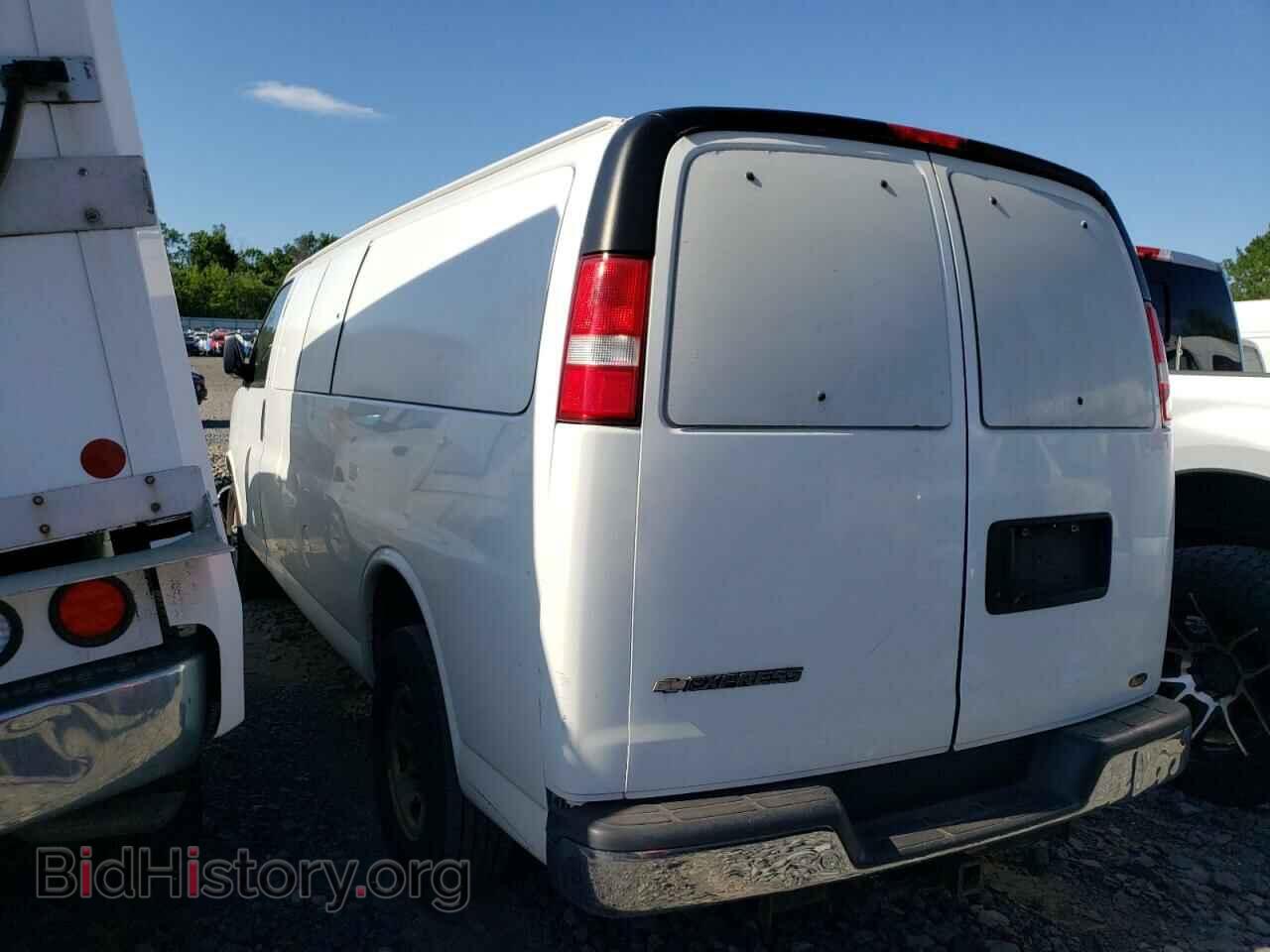 2017 CHEVROLET EXPRESS - VIN: 1GAZGPFF8H1124989 - Фото 2