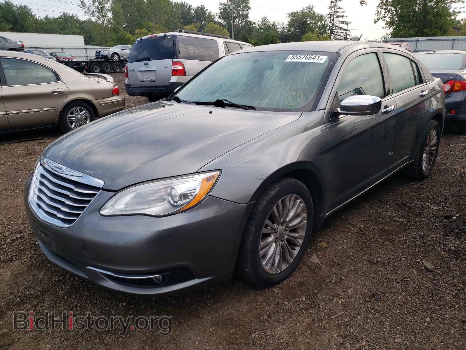 2012 CHRYSLER 200 - VIN: 1C3CCBCB2CN211371 - Фото 2