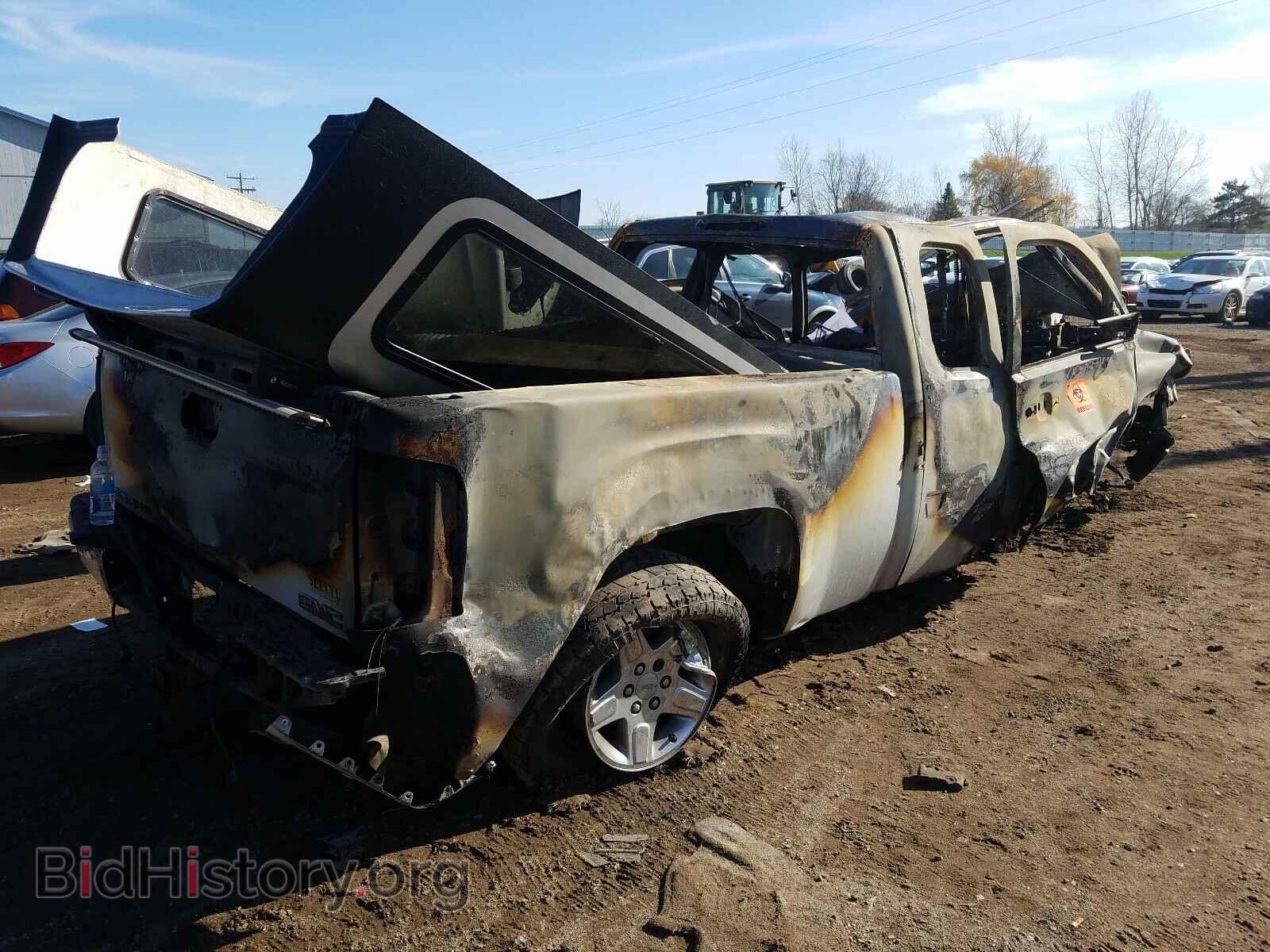 2010 GMC SIERRA - VIN: 1GTSKWE33AZ150755 - Photo 4