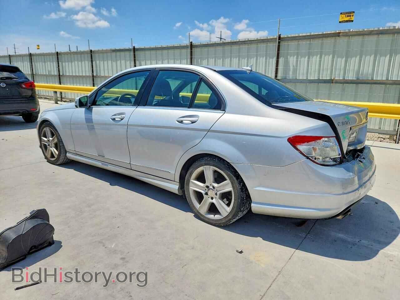 2011 MERCEDES-BENZ C-CLASS - VIN: WDDGF5EB5BA459774 - Фото 2