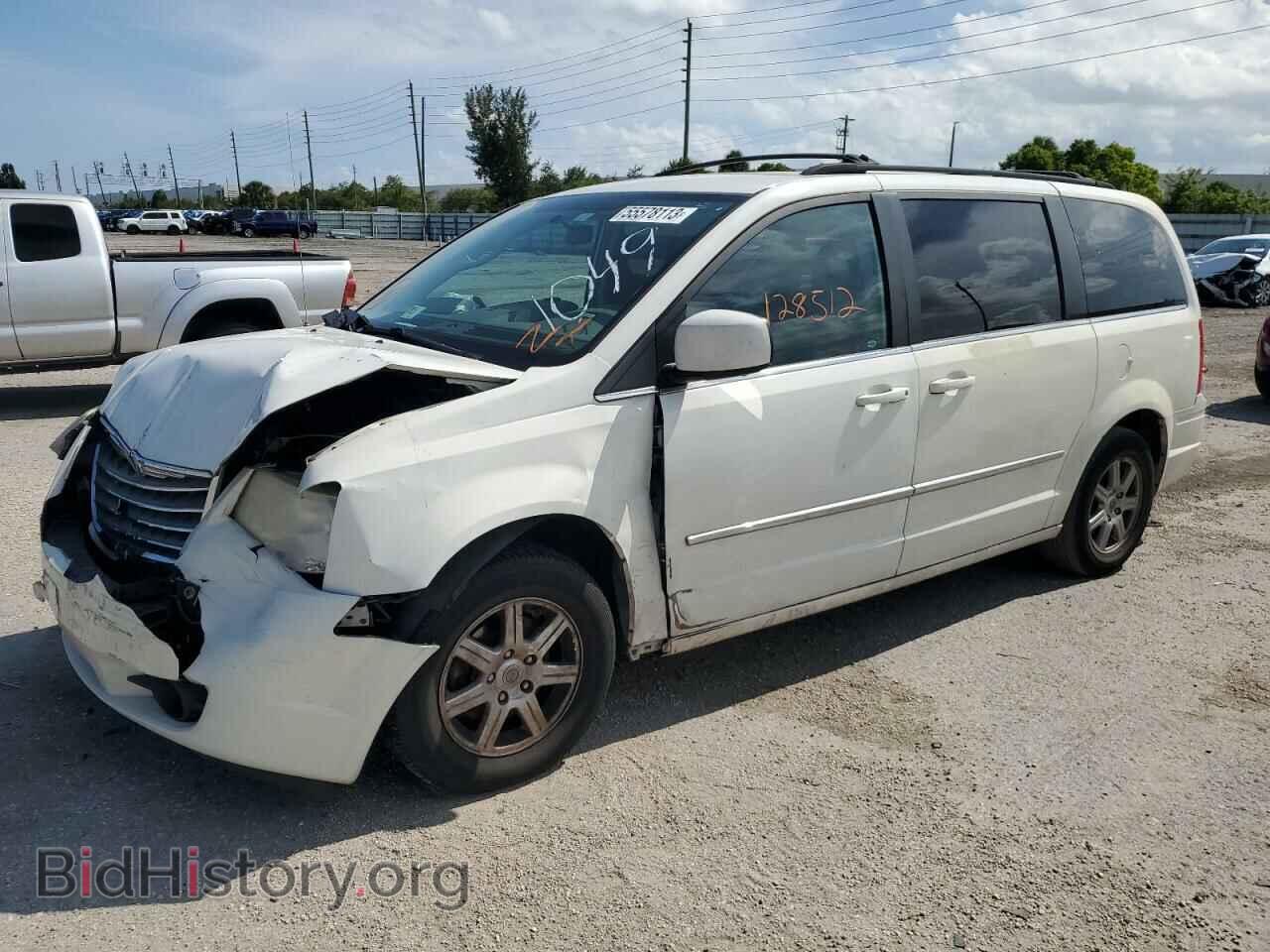 Photo 2A4RR5D14AR501049 - CHRYSLER MINIVAN 2010