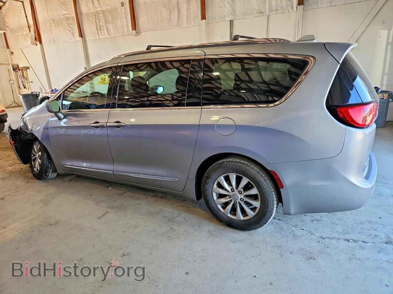2018 CHRYSLER PACIFICA - VIN: 2C4RC1BG1JR120492 - Photo 2