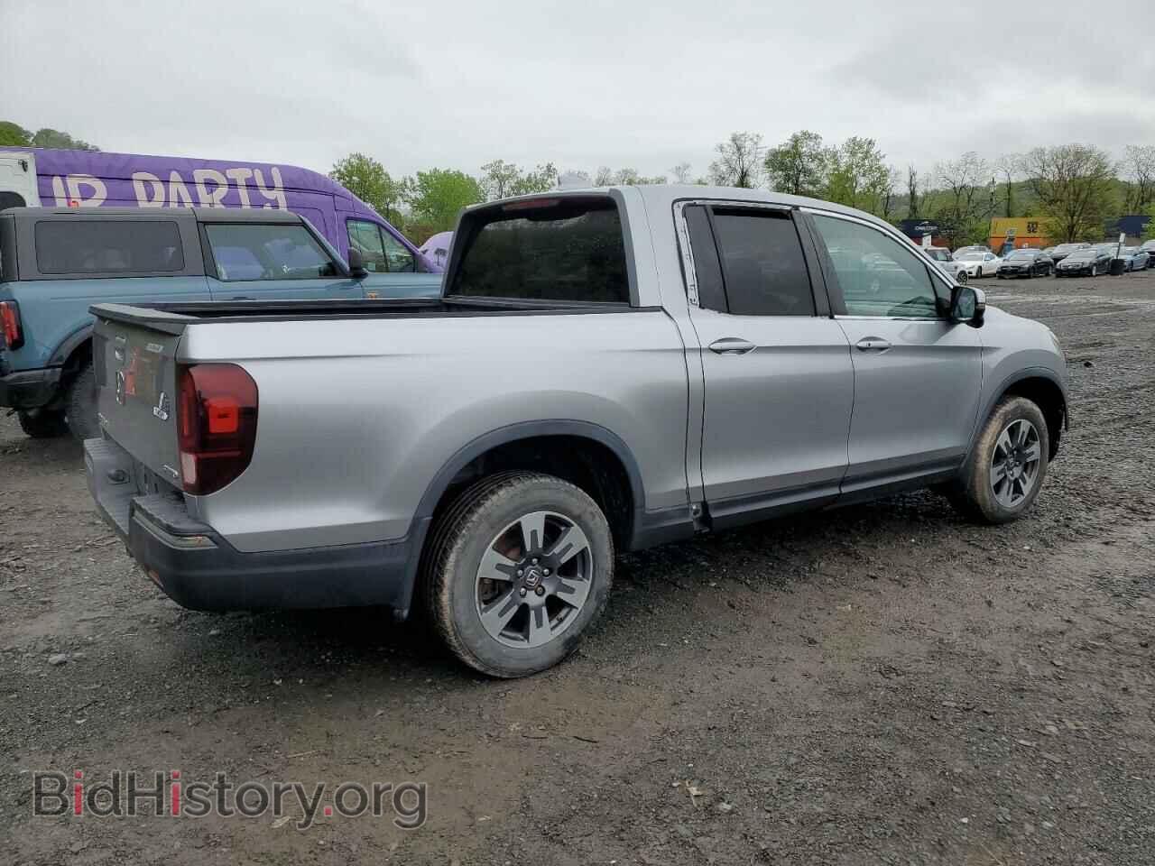 2018 HONDA RIDGELINE - VIN: 5FPYK3F65JB003934 - Фото 3