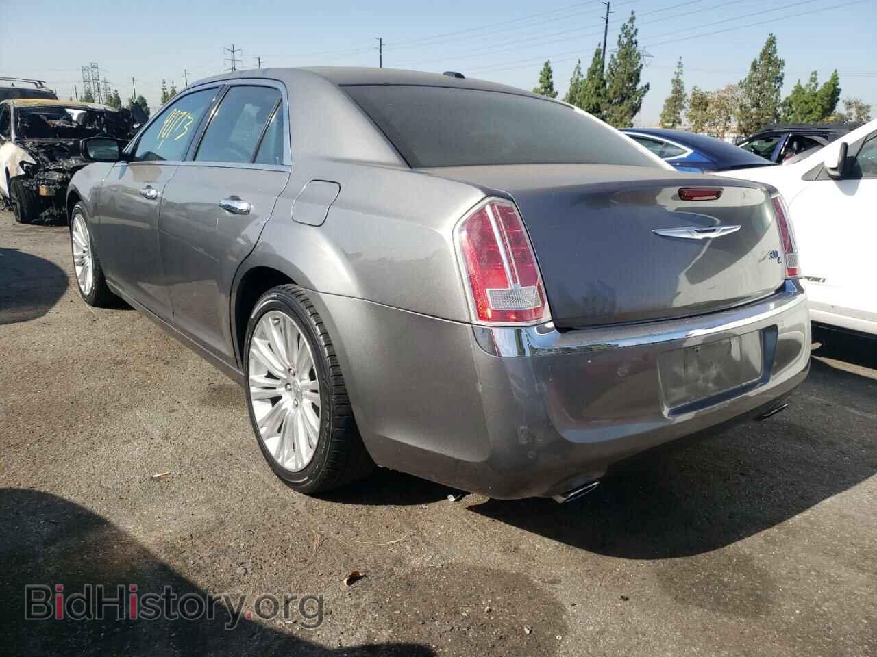 2011 CHRYSLER 300 - VIN: 2C3CA6CT8BH563562 - Фото 3