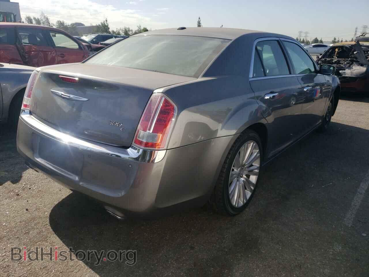 2011 CHRYSLER 300 - VIN: 2C3CA6CT8BH563562 - Фото 4