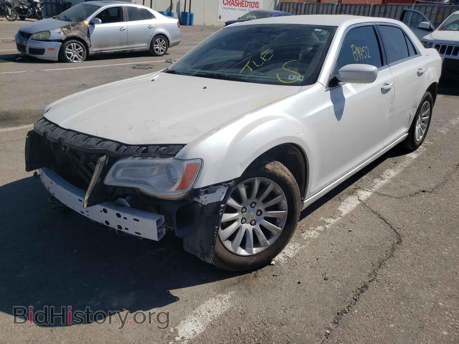 2012 CHRYSLER 300 - VIN: 2C3CCAAG3CH166023 - Фото 2
