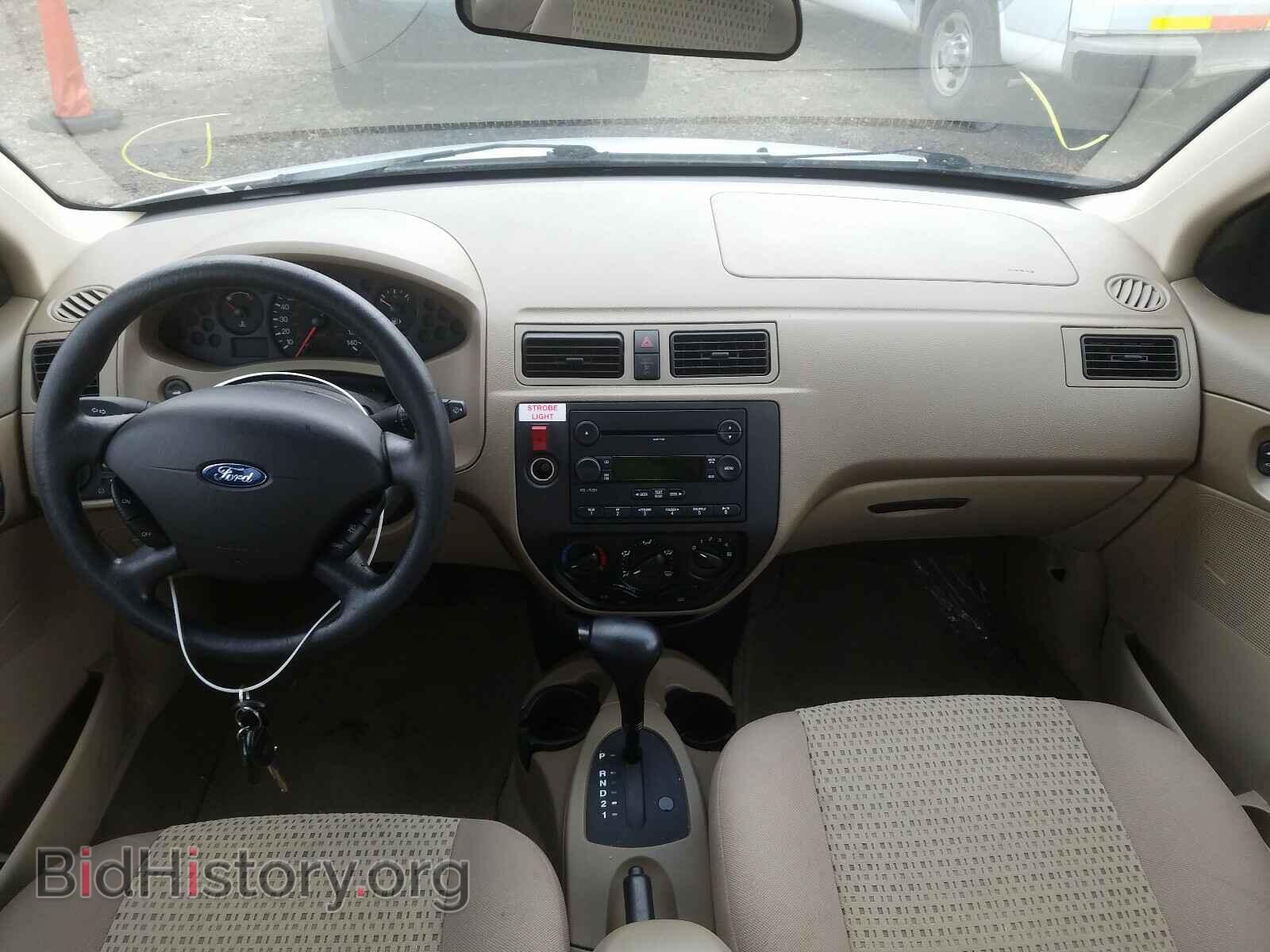 2007 FORD FOCUS - VIN: 1FAHP34N77W323223 - Фото 9
