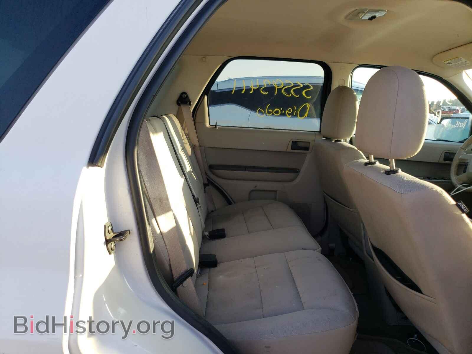 2011 FORD ESCAPE - VIN: 1FMCU4K32BKC19576 - Фото 6