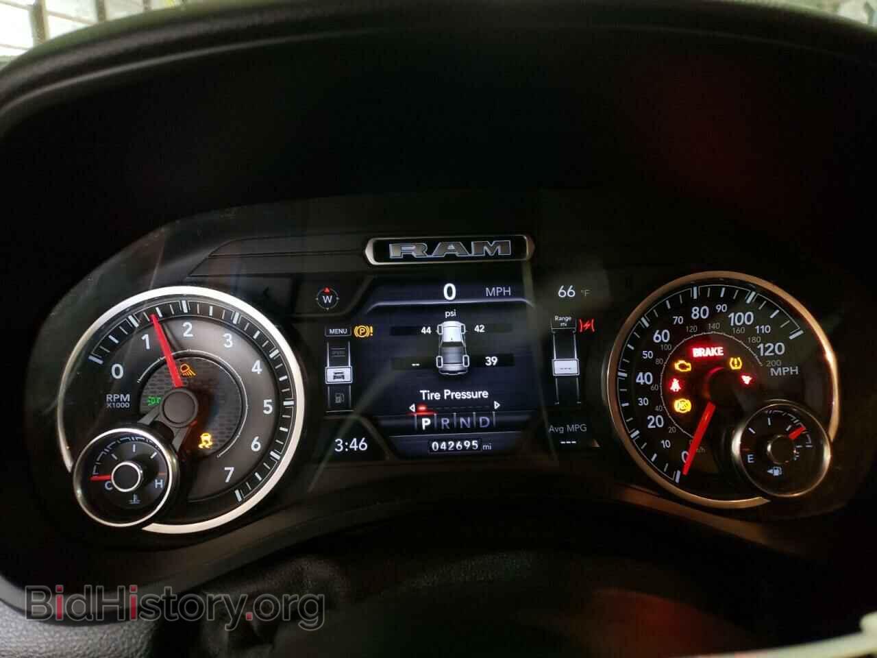 2020 RAM 1500 - VIN: 1C6SRFFT4LN200316 - Photo 9