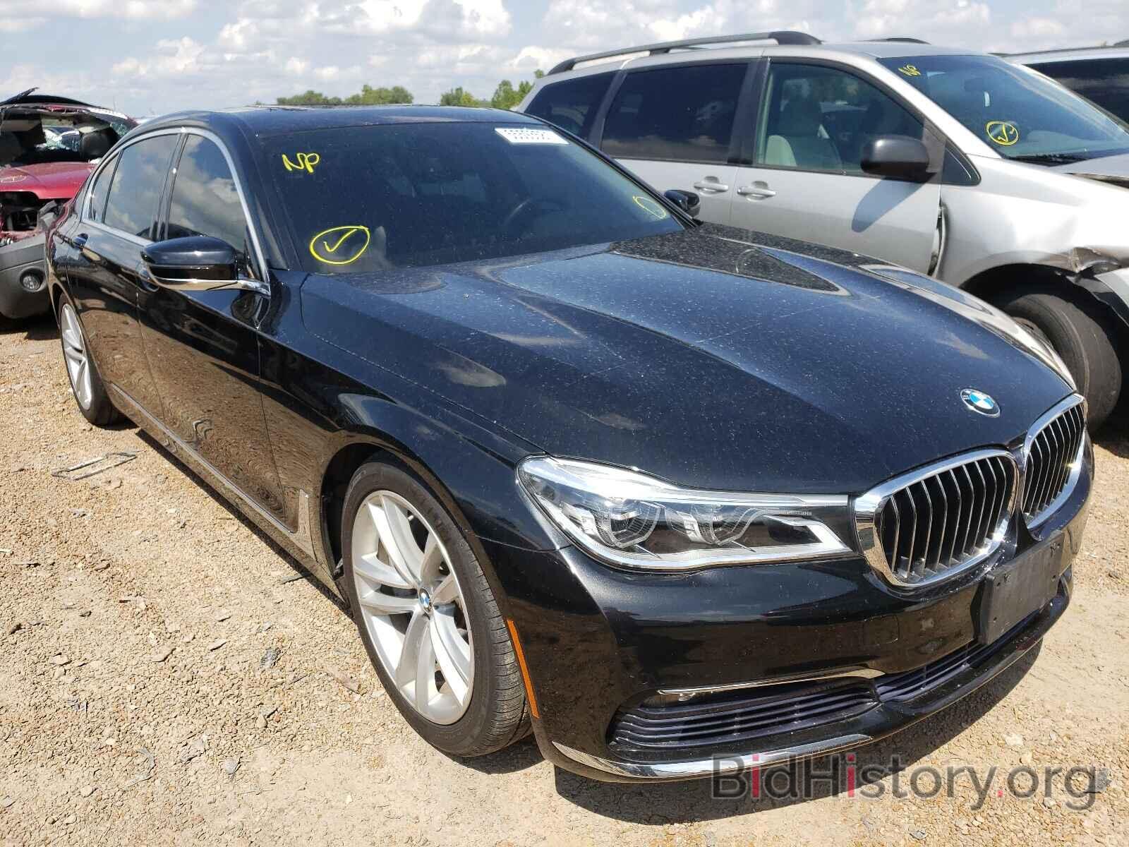 Фотография WBA7F2C58HG421223 - BMW 7 SERIES 2017