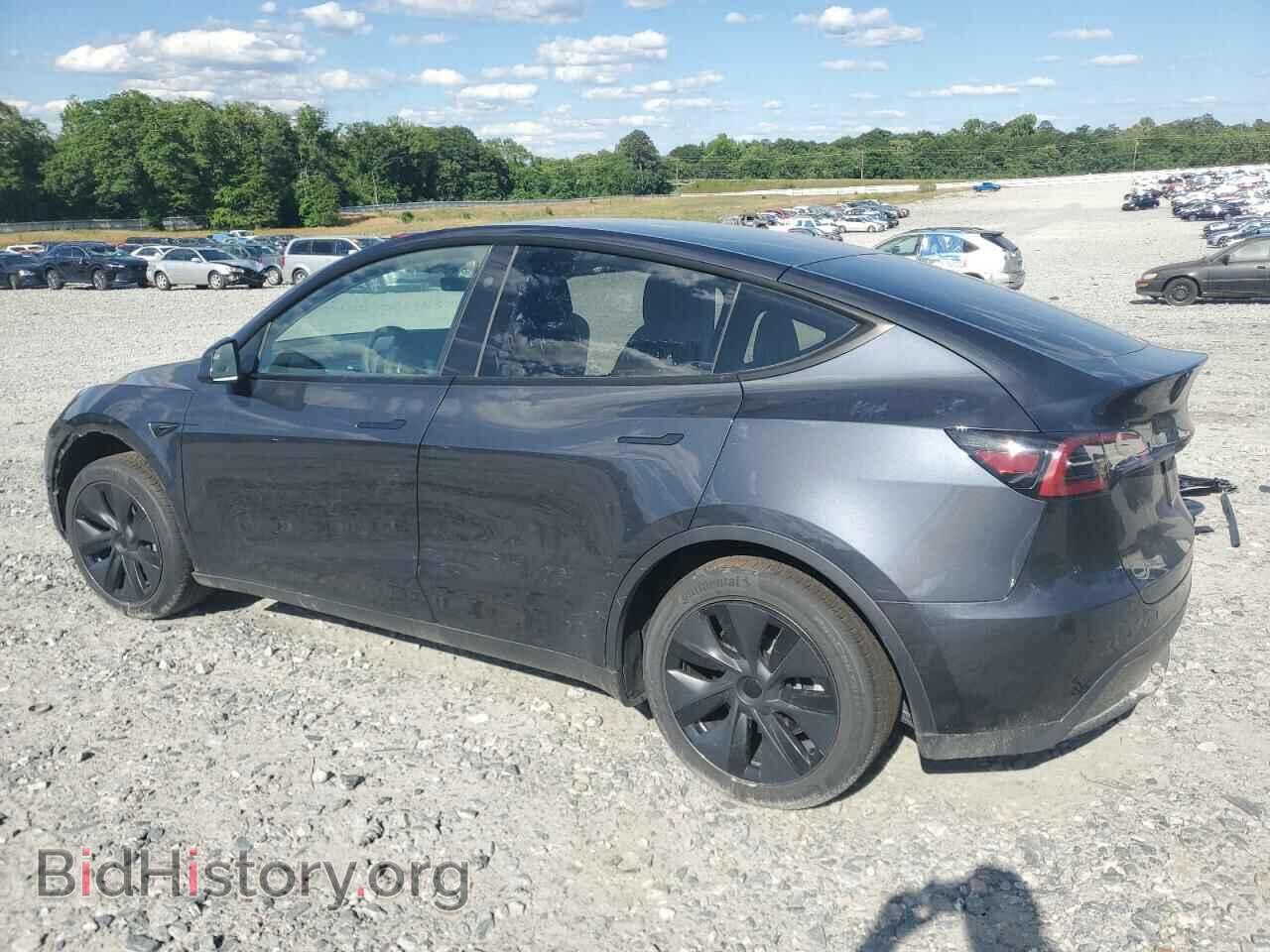 2024 TESLA MODEL Y - VIN: 7SAYGDED3RA330876 - Фото 2