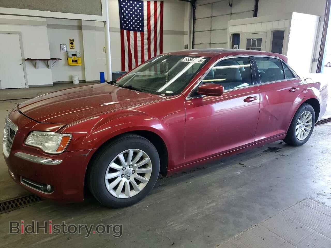 Фотография 2C3CCAAG5DH627580 - CHRYSLER 300 2013
