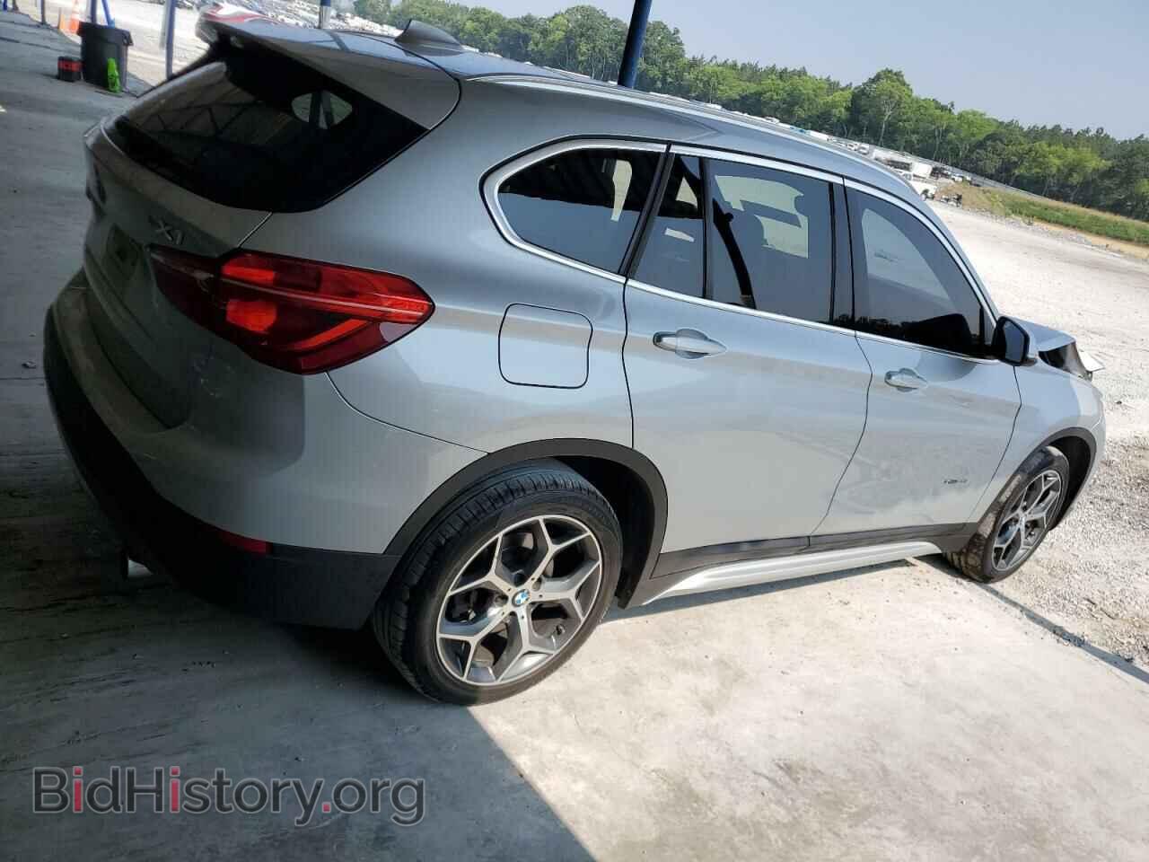2017 BMW X1 - VIN: WBXHT3C35H5F72218 - Фото 3