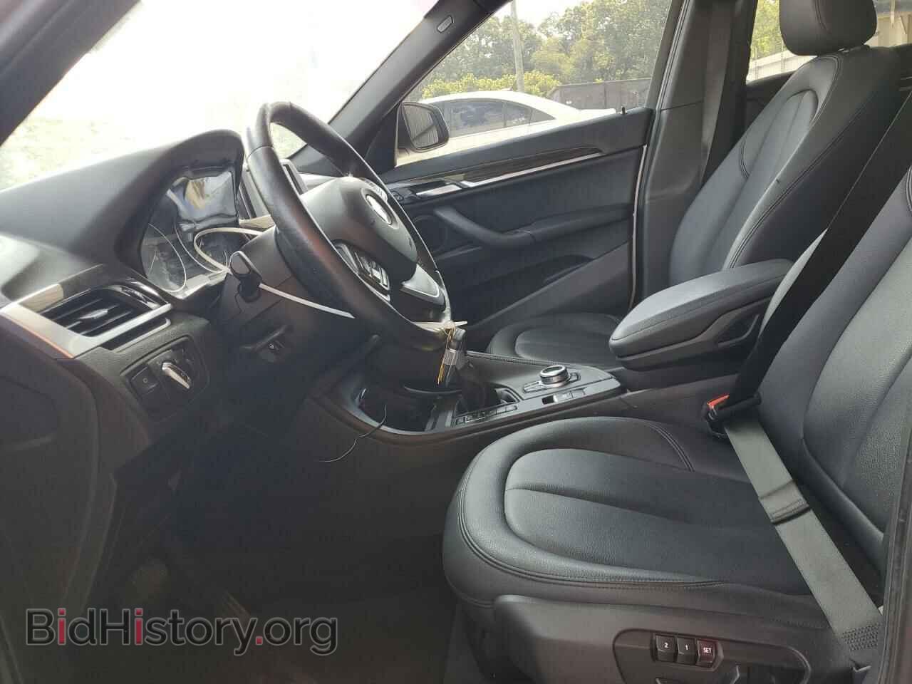 2017 BMW X1 - VIN: WBXHT3C35H5F72218 - Фото 7