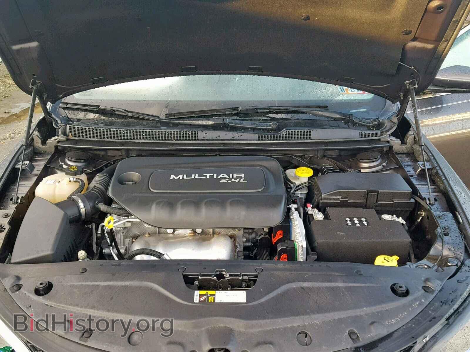 2016 CHRYSLER 200 - VIN: 1C3CCCAB9GN111136 - Фото 7