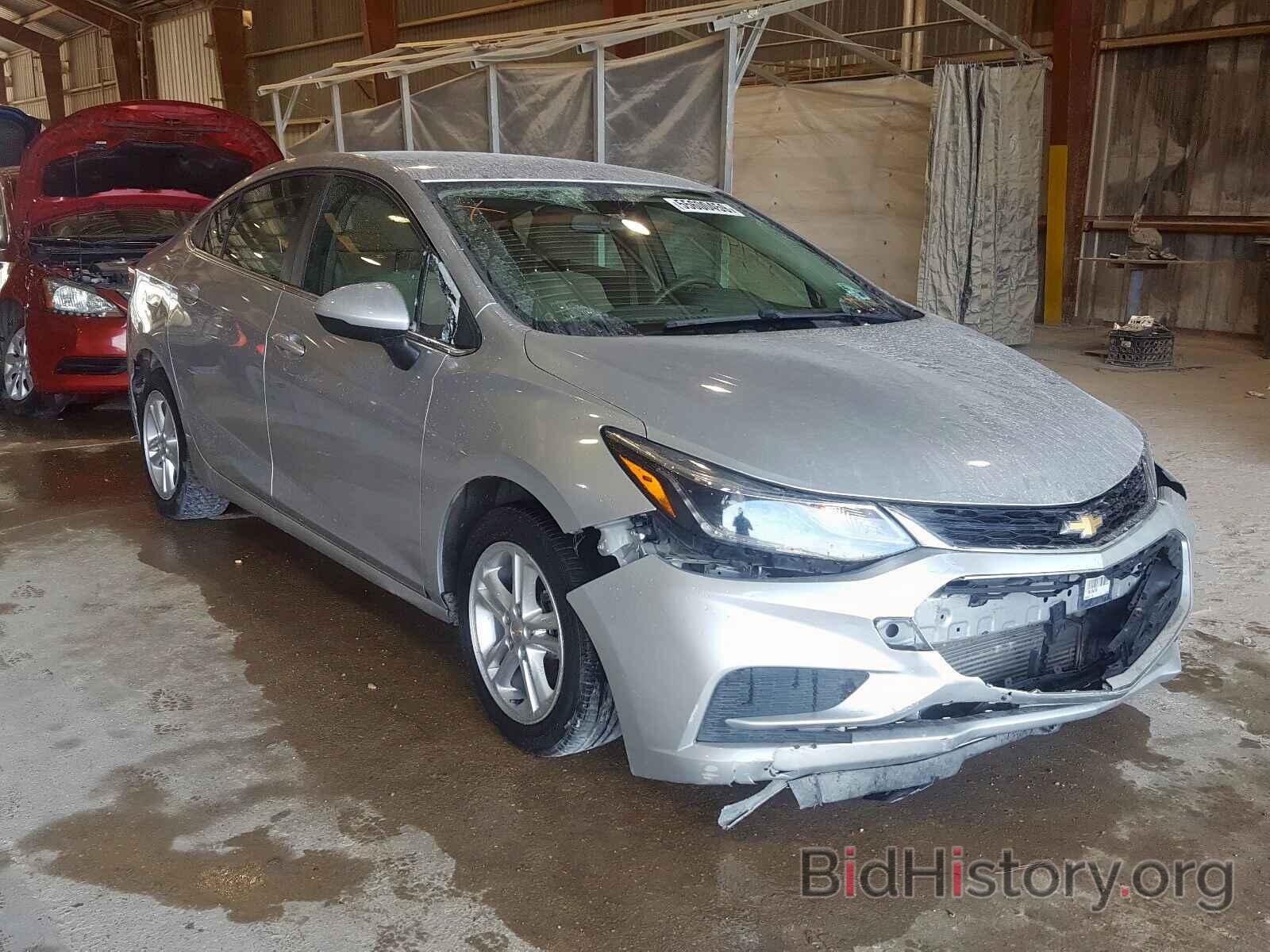 Photo 1G1BE5SM1J7104652 - CHEVROLET CRUZE 2018