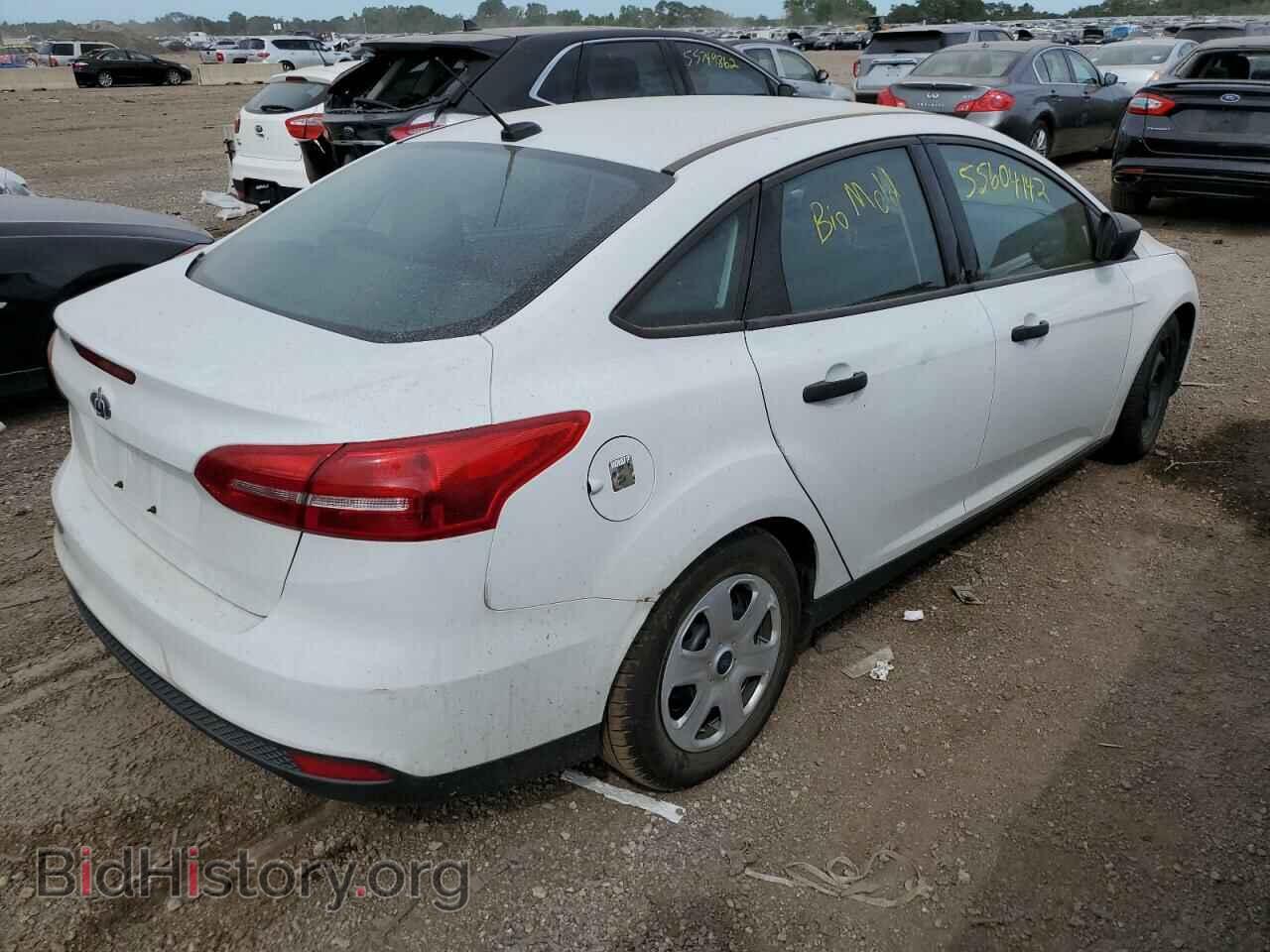 2016 FORD FOCUS - VIN: 1FADP3E2XGL270943 - Photo 4