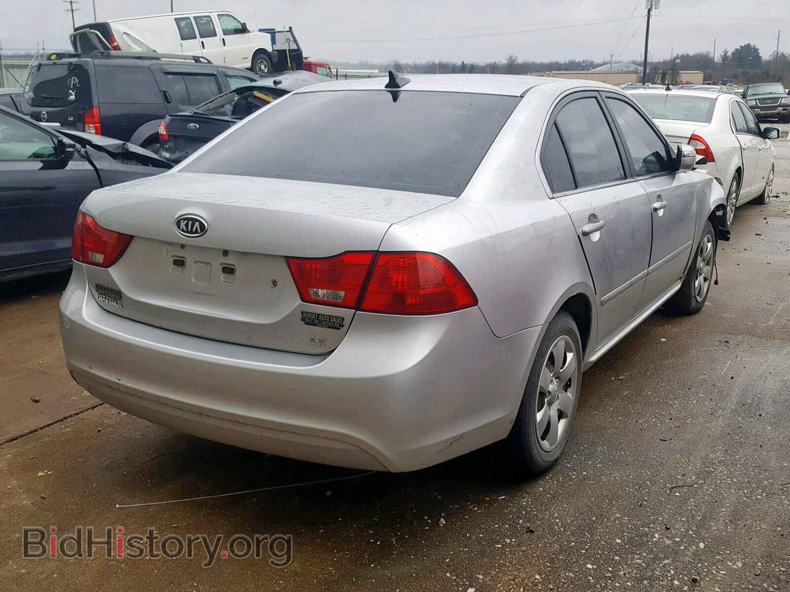 2009 KIA OPTIMA - VIN: KNAGE228295359961 - Фото 4