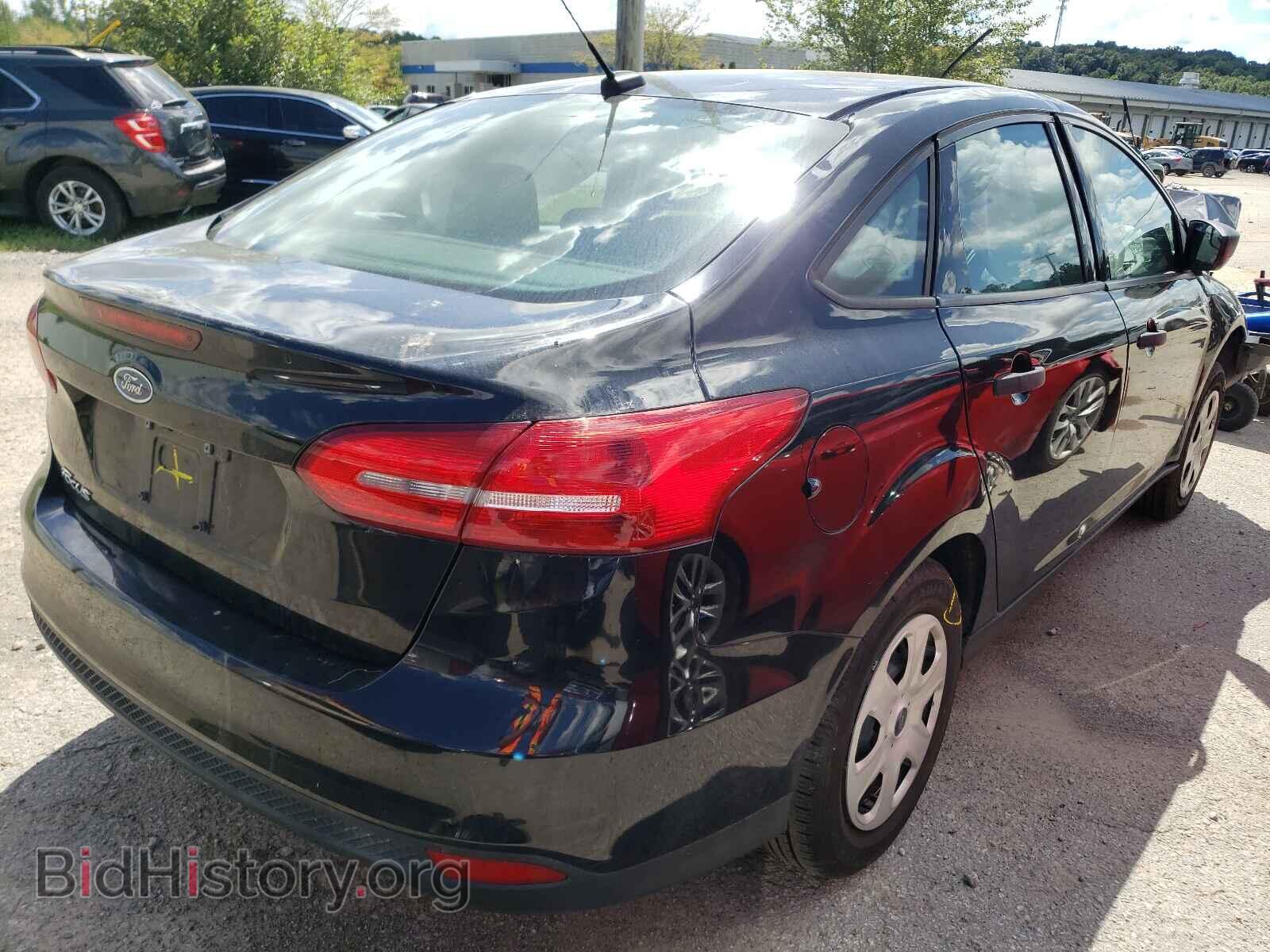 2017 FORD FOCUS - VIN: 1FADP3E24HL322441 - Photo 4
