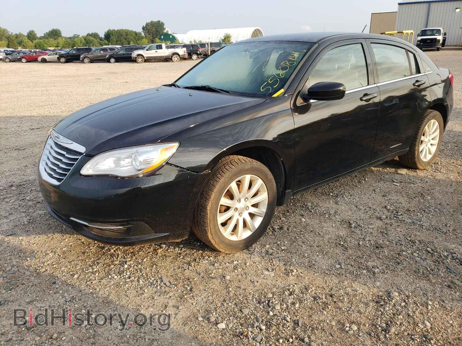 2013 CHRYSLER 200 - VIN: 1C3CCBBB0DN547393 - Фото 2