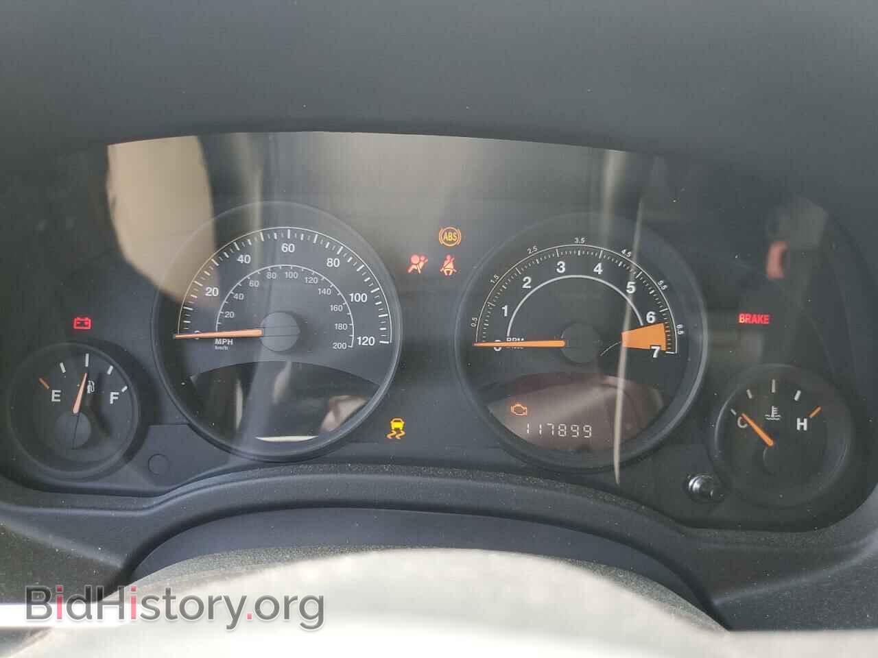2014 JEEP COMPASS - VIN: 1C4NJCBAXED697042 - Фото 9