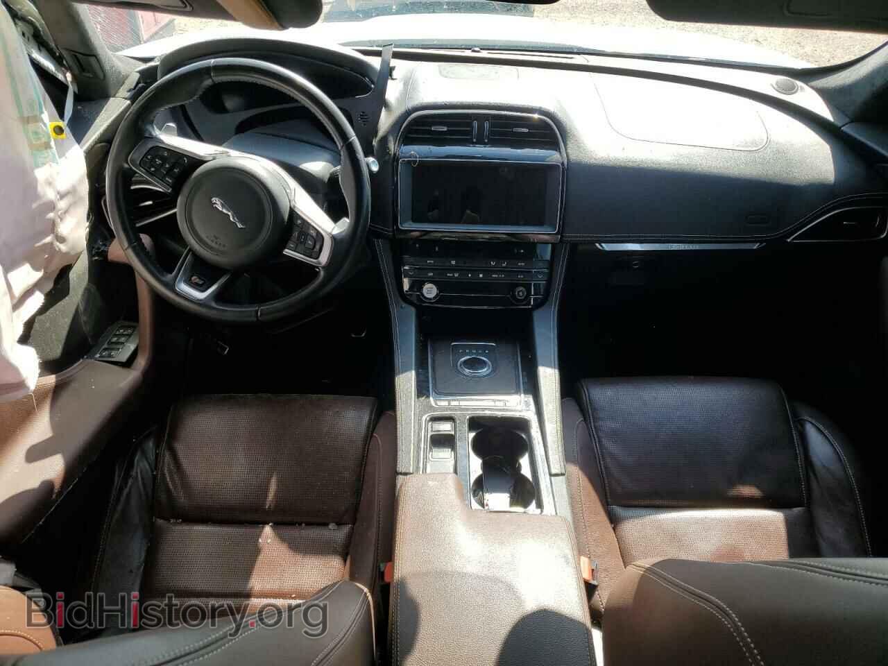 2019 JAGUAR F-PACE - VIN: SADCM2FV2KA358900 - Фото 8