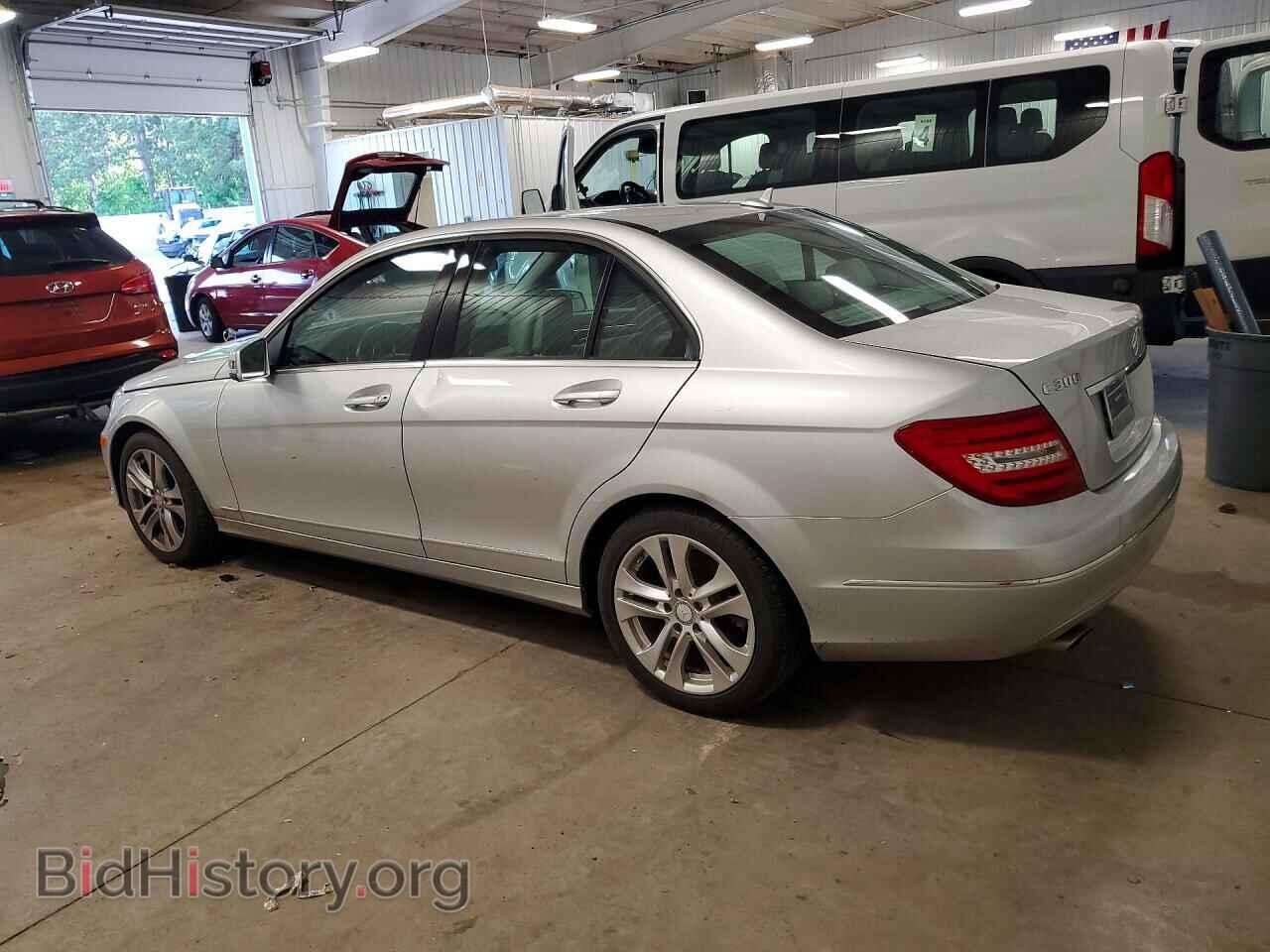 2012 MERCEDES-BENZ C-CLASS - VIN: WDDGF8BB4CA606030 - Фото 2