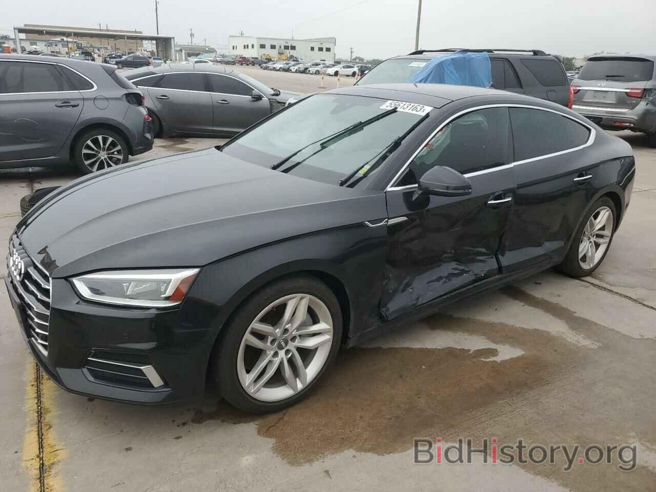 Photo WAUBNCF57KA008086 - AUDI A5 2019