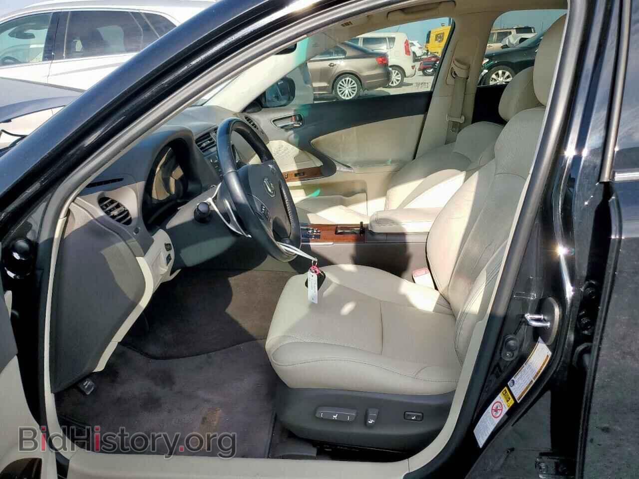 2010 LEXUS IS - VIN: JTHBF5C28A2097597 - Photo 7